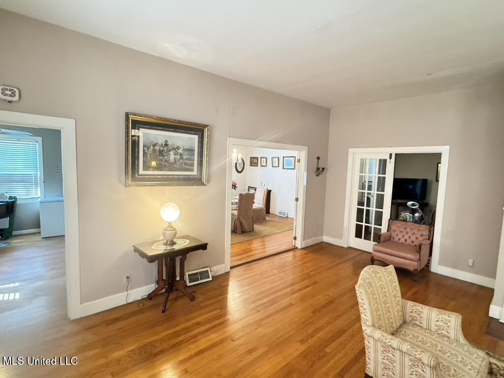 216 Lower Woodville Road Natchez, MS 39120 - Photo 5 of 27 5A7ECDD2-FDB7-4BB3-A2AB-83D14E123586_1_1