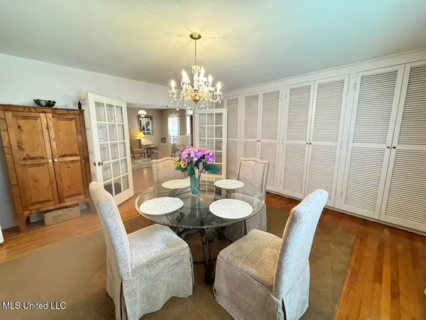 $275,000 | 216 Lower Woodville Road, Natchez, MS 39120