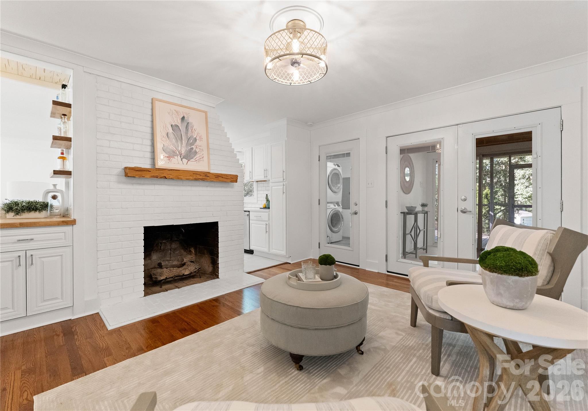 5100 White Oak Road Charlotte, NC 28210 - Photo 14 of 43 a living room with furniture and a fireplace