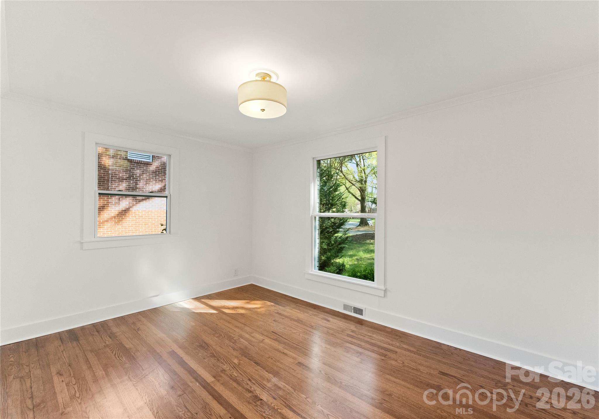 5100 White Oak Road Charlotte, NC 28210 - Photo 24 of 43 an empty room with a window