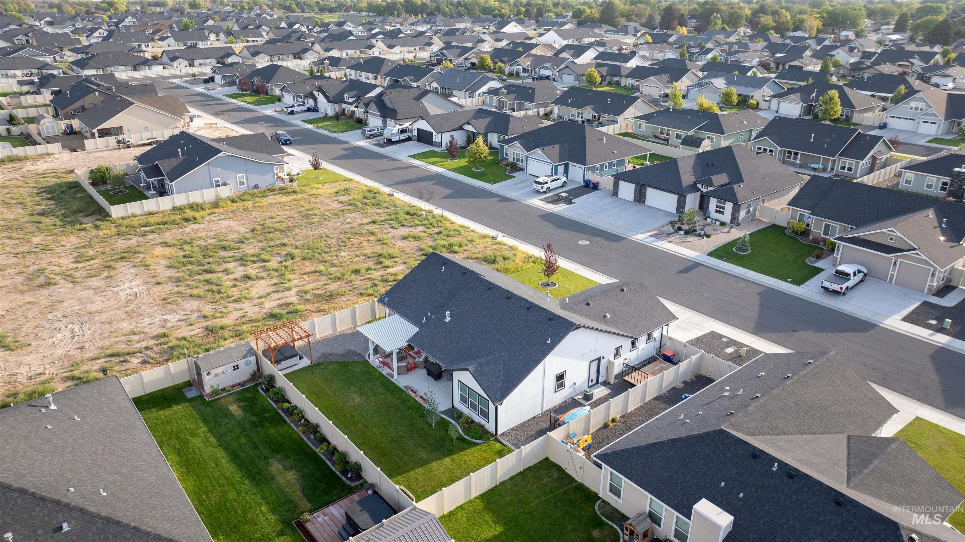 946 Kenbrook Loop Twin Falls, ID 83301 - Photo 31 of 35 Aerial view of residential area