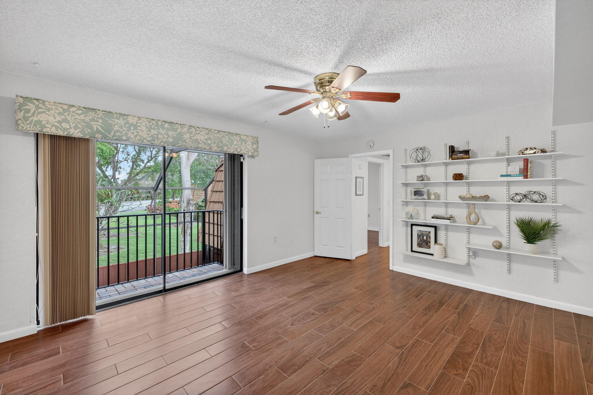 9101 Southwest 19th Place, Unit A Davie, FL 33324 - Photo 21 of 58 21 Primary Bedroom