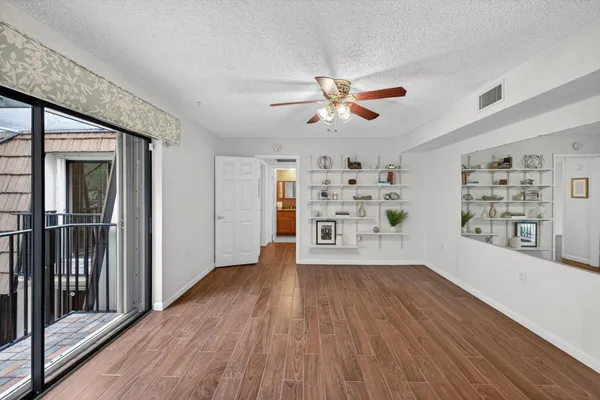 $395,000 | 9101 Southwest 19th Place, Unit A, Davie, FL 33324