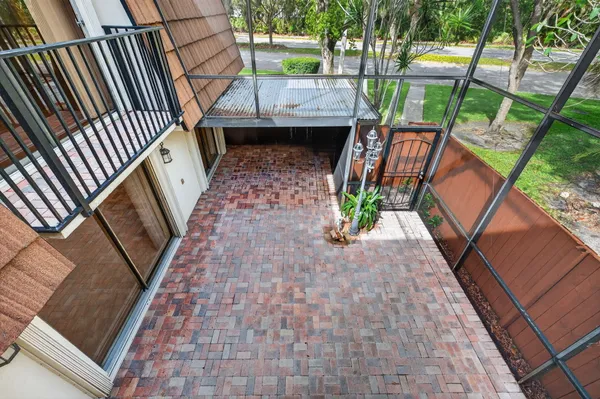 $395,000 | 9101 Southwest 19th Place, Unit A, Davie, FL 33324