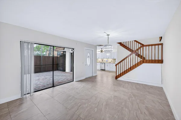 $395,000 | 9101 Southwest 19th Place, Unit A, Davie, FL 33324