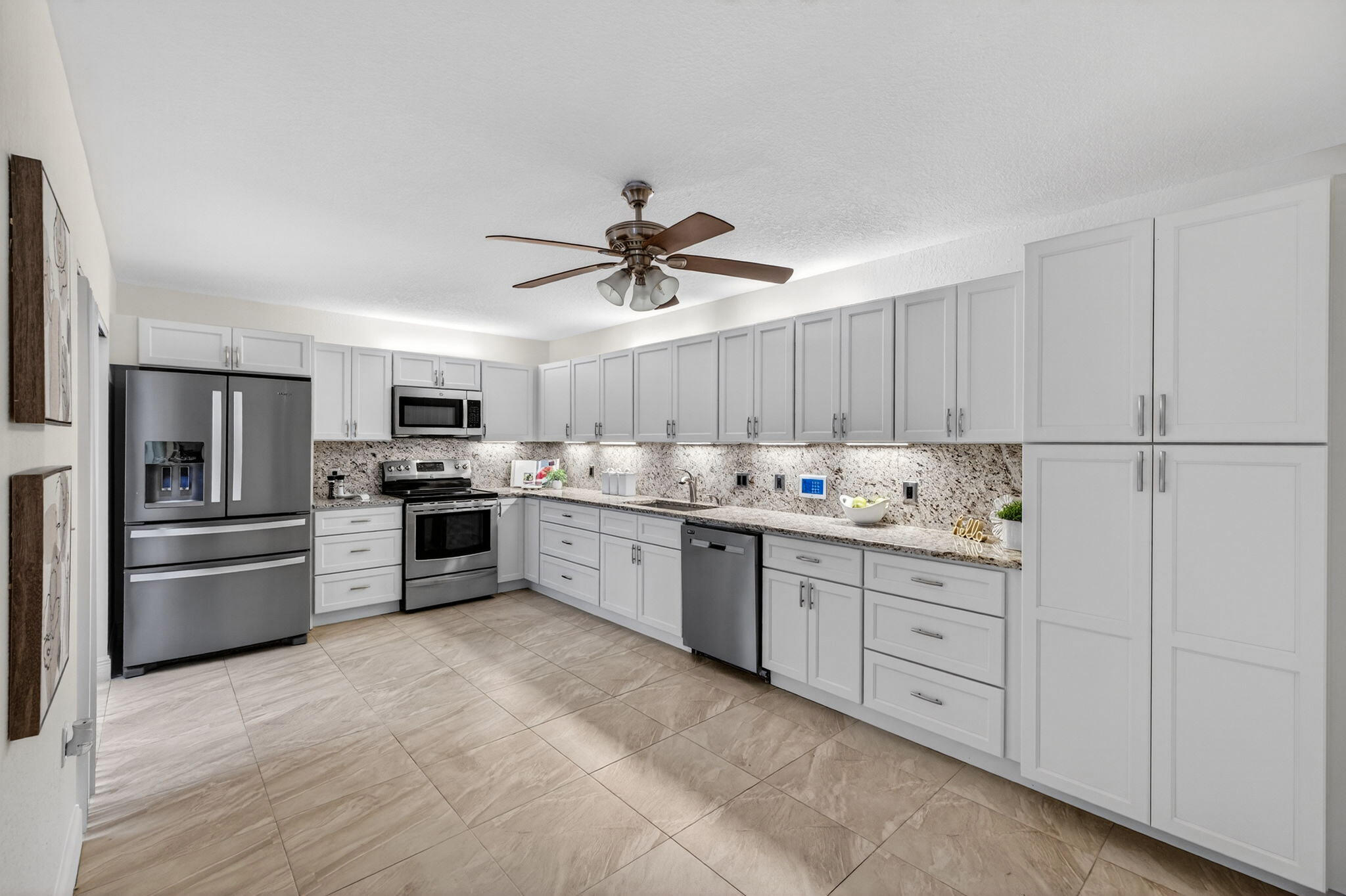 9101 Southwest 19th Place, Unit A Davie, FL 33324 - Photo 9 of 58 9 Kitchen