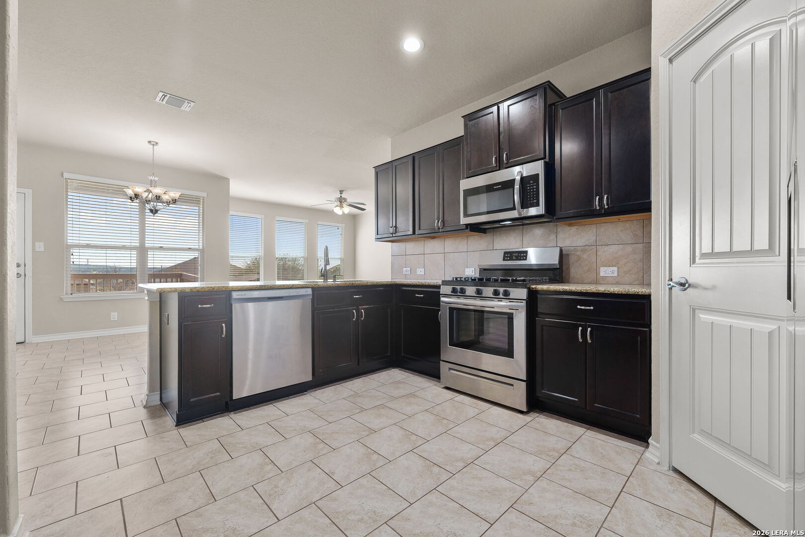 508 Saltlick Way Schertz, TX 78108 - Photo 11 of 30