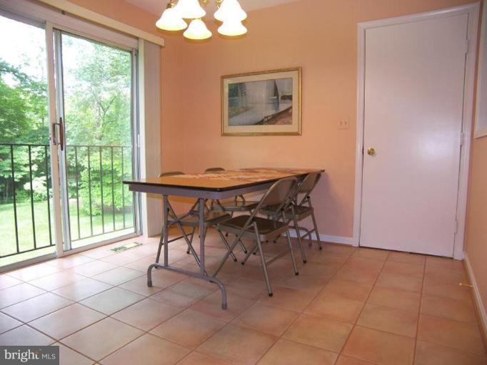11900 Parallel Road Bowie, MD 20720 - Photo 7 of 22 Breakfast Area