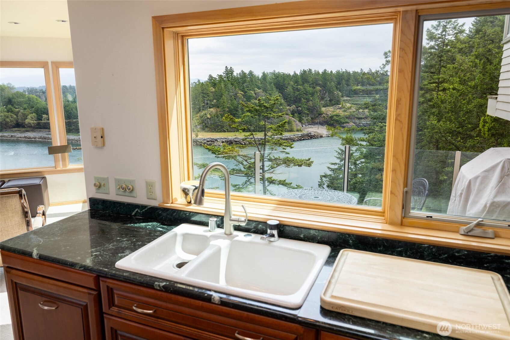 3 B Eagle's Nest Drive La Conner, WA 98257 - Photo 14 of 36