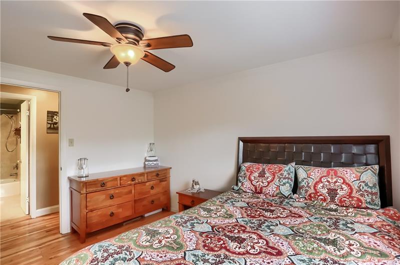 636 Fort Couch Road Pittsburgh, PA 15241 - Photo 18 of 25 Gallery Image 18