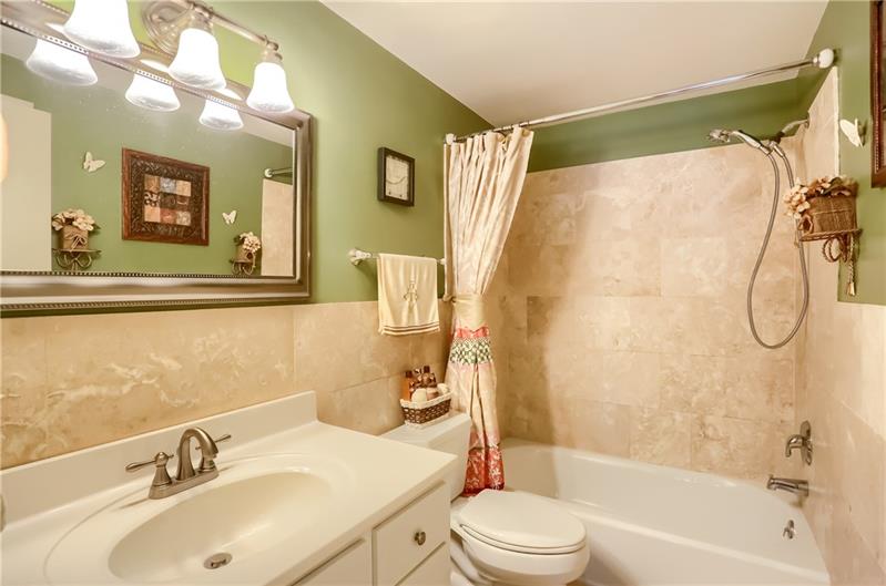 636 Fort Couch Road Pittsburgh, PA 15241 - Photo 20 of 25 Gallery Image 20