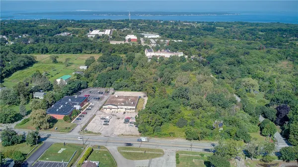 $2,600,000 | 2500 East Main Road, Portsmouth, RI 02871