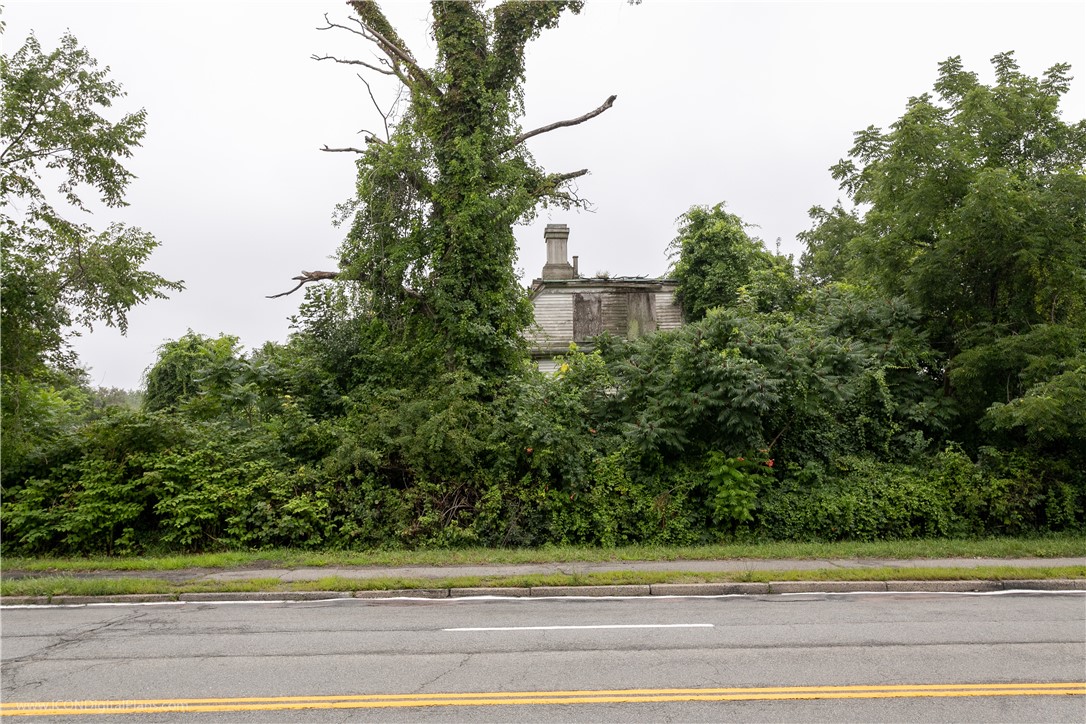 2500 East Main Road Portsmouth, RI 02871 - Photo 16 of 17