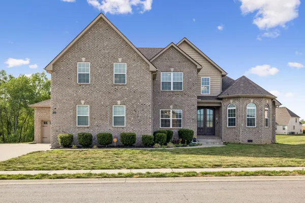 $686,900 | 333 Clarabelle Lane, Clarksville, TN 37043