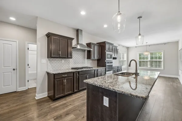 $686,900 | 333 Clarabelle Lane, Clarksville, TN 37043