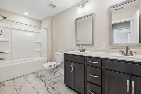 $686,900 | 333 Clarabelle Lane, Clarksville, TN 37043