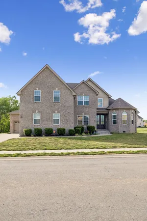 $686,900 | 333 Clarabelle Lane, Clarksville, TN 37043