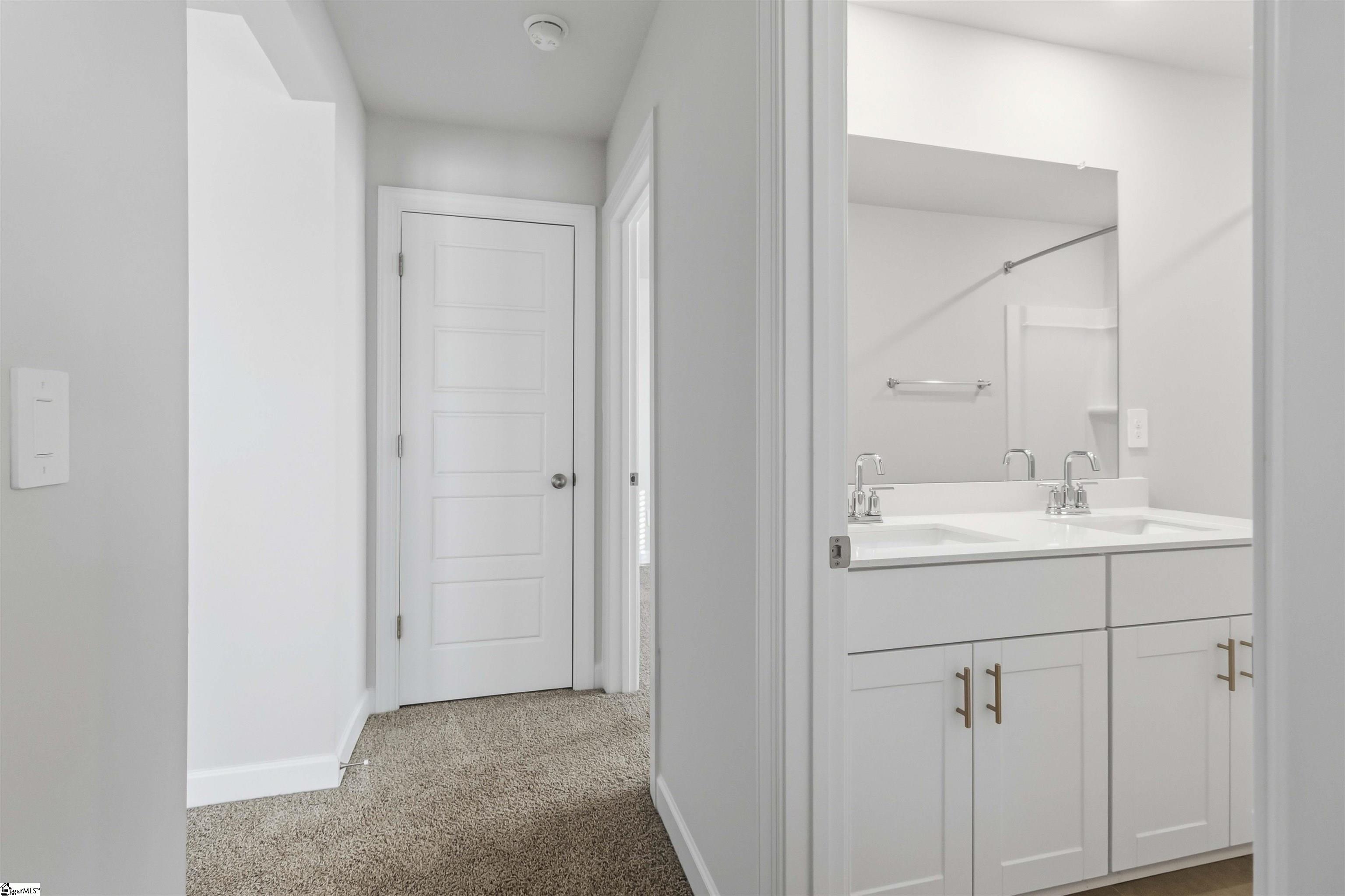 601 Hollybank Street Fountain Inn, SC 29644 - Photo 33 of 38