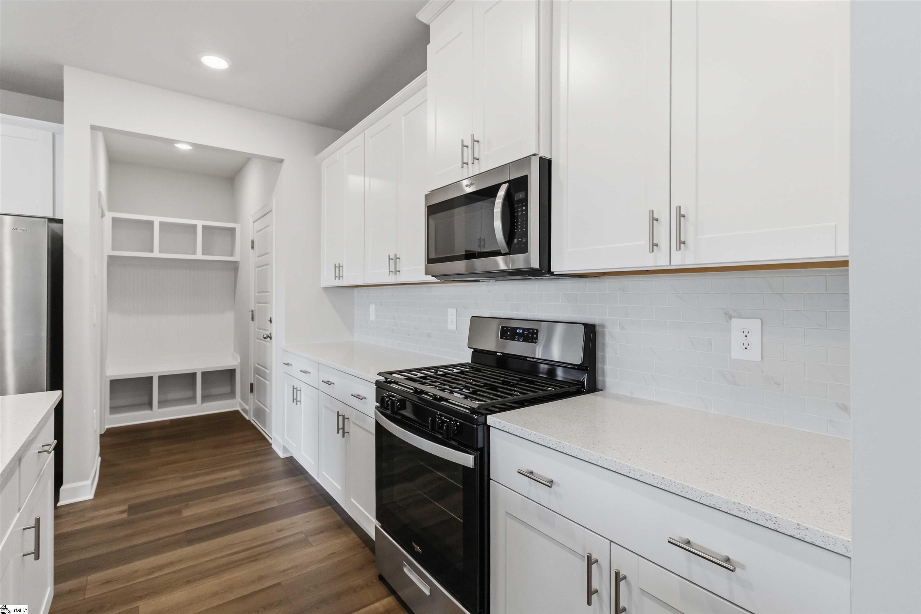 601 Hollybank Street Fountain Inn, SC 29644 - Photo 8 of 38