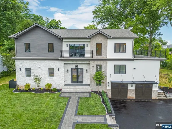 $2,600,000 | 98 Haddenfield Road, Clifton, NJ 07013