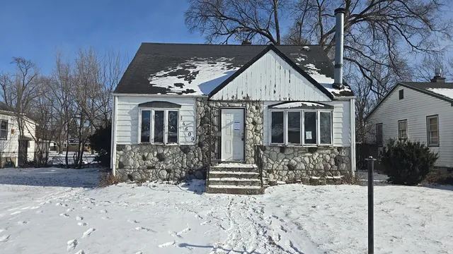 $39,900 | 14609 Lexington Avenue, Harvey, IL 60426