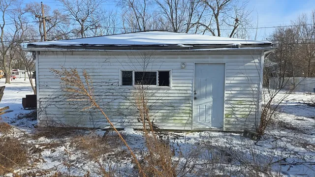 $39,900 | 14609 Lexington Avenue, Harvey, IL 60426