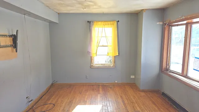 $39,900 | 14609 Lexington Avenue, Harvey, IL 60426