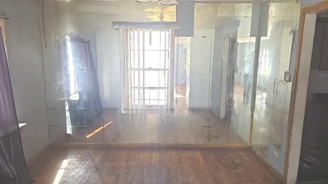 $39,900 | 14609 Lexington Avenue, Harvey, IL 60426