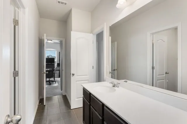 $449,000 | 277 Biscayne Bay Bend, Kyle, TX 78640