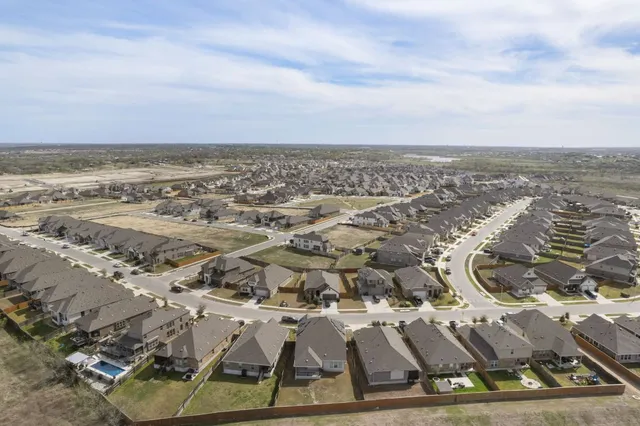 $449,000 | 277 Biscayne Bay Bend, Kyle, TX 78640