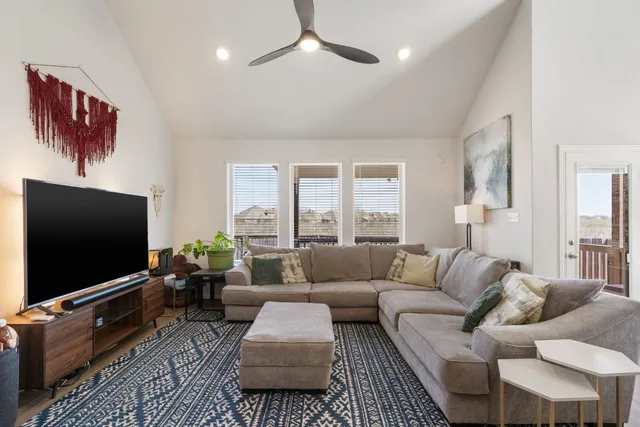 $449,000 | 277 Biscayne Bay Bend, Kyle, TX 78640