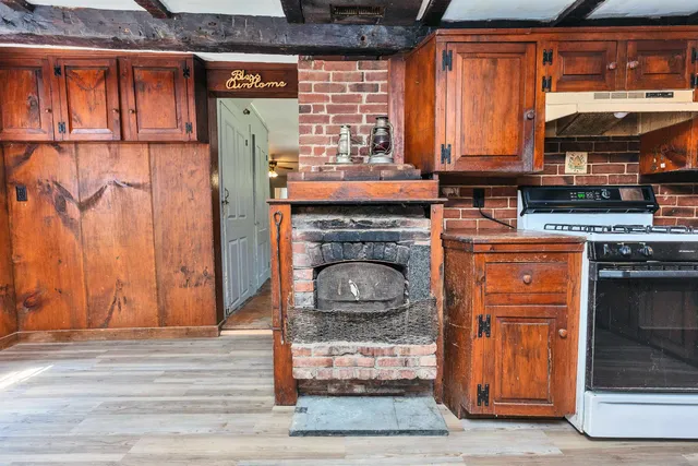 $449,500 | 14 Leighton Lane, Temple, NH 03084