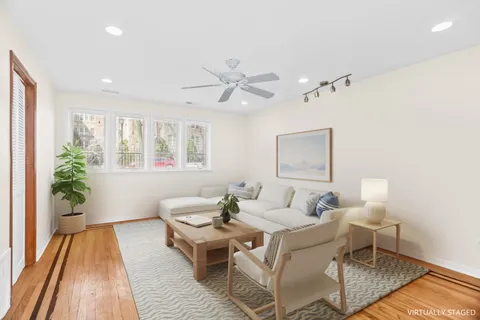 $129,900 | 125 Callan Avenue, Unit 1W, Evanston, IL 60202