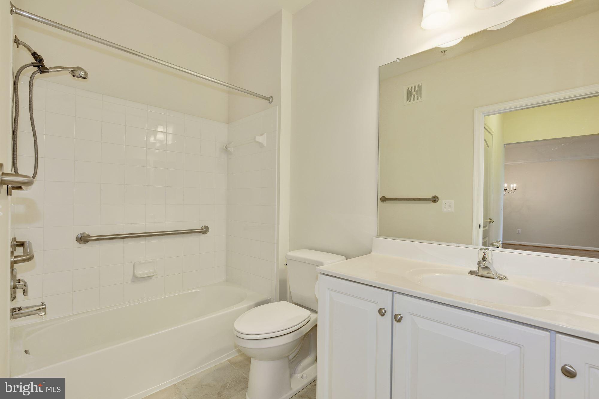 7305 Brookview Road, Unit 304 Elkridge, MD 21075 - Photo 31 of 45 2nd Full Bath has Shower/Tub Combination