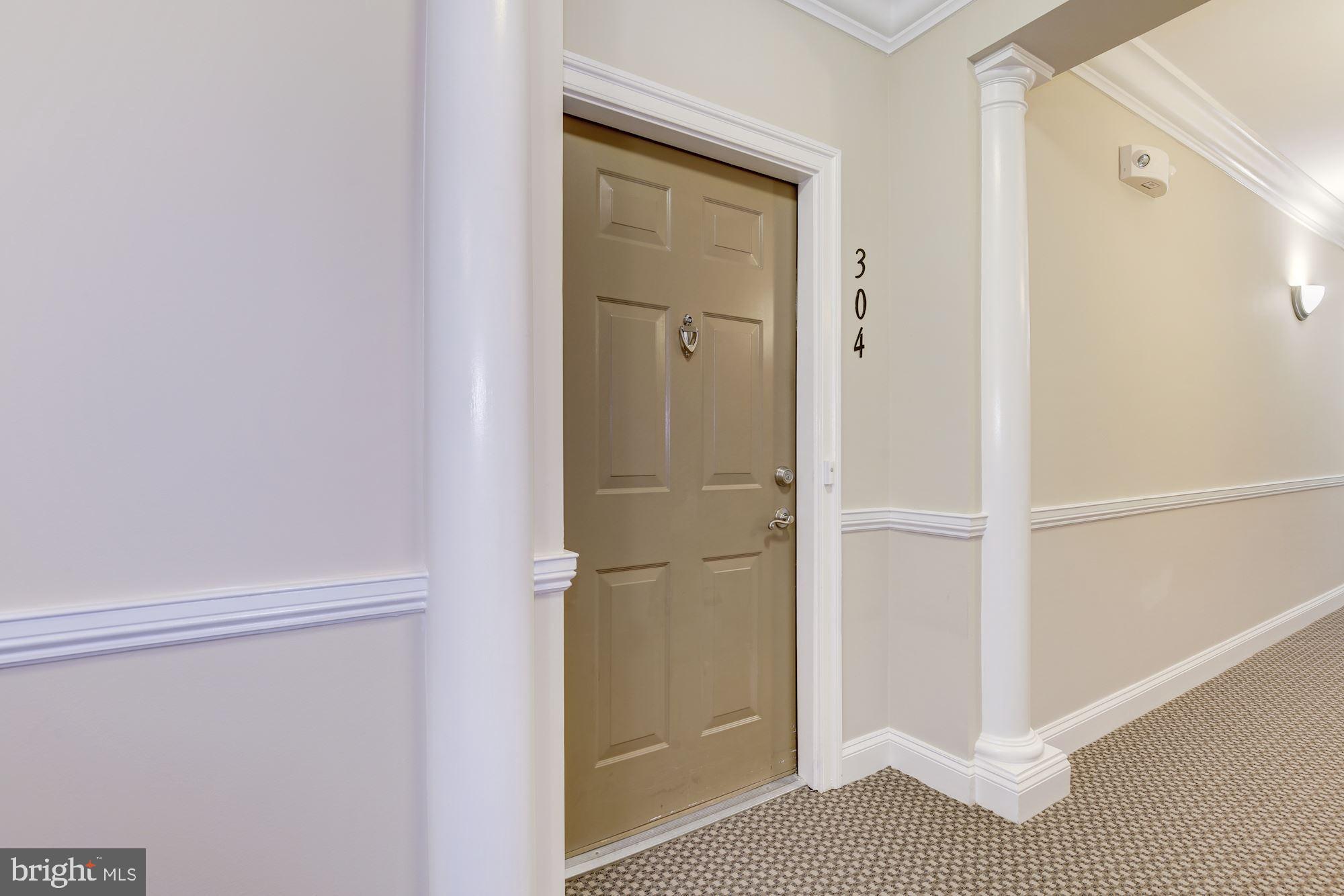 7305 Brookview Road, Unit 304 Elkridge, MD 21075 - Photo 5 of 45 Cozy Hallways