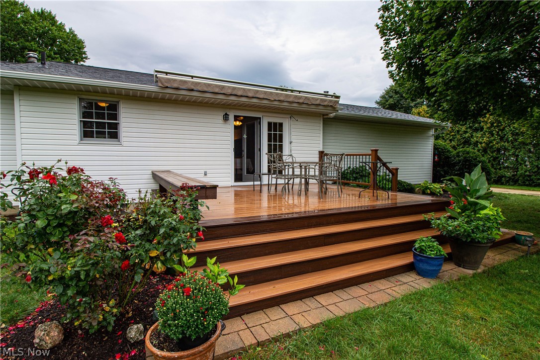 7826 Hartman Road Wadsworth, OH 44281 - Photo 5 of 30