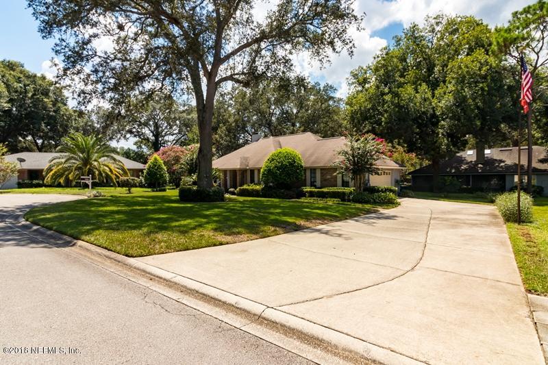 1818 Rambling Ridge Lane Jacksonville, FL 32225 - Photo 5 of 45 Side Entry Garage