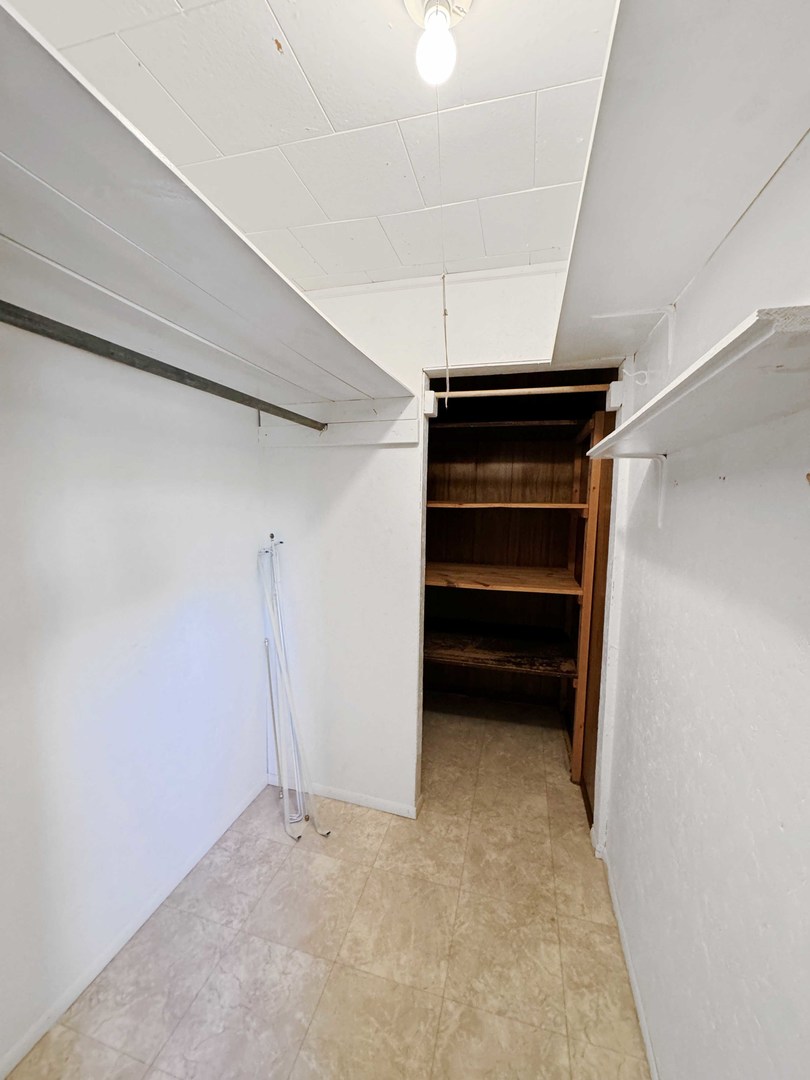 14231 West Kent Road Kent, IL 61044 - Photo 28 of 29 a view of walk in closet