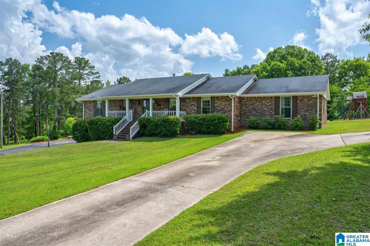 281 Meadow Trail Warrior, AL 35180 - Photo 2 of 33
