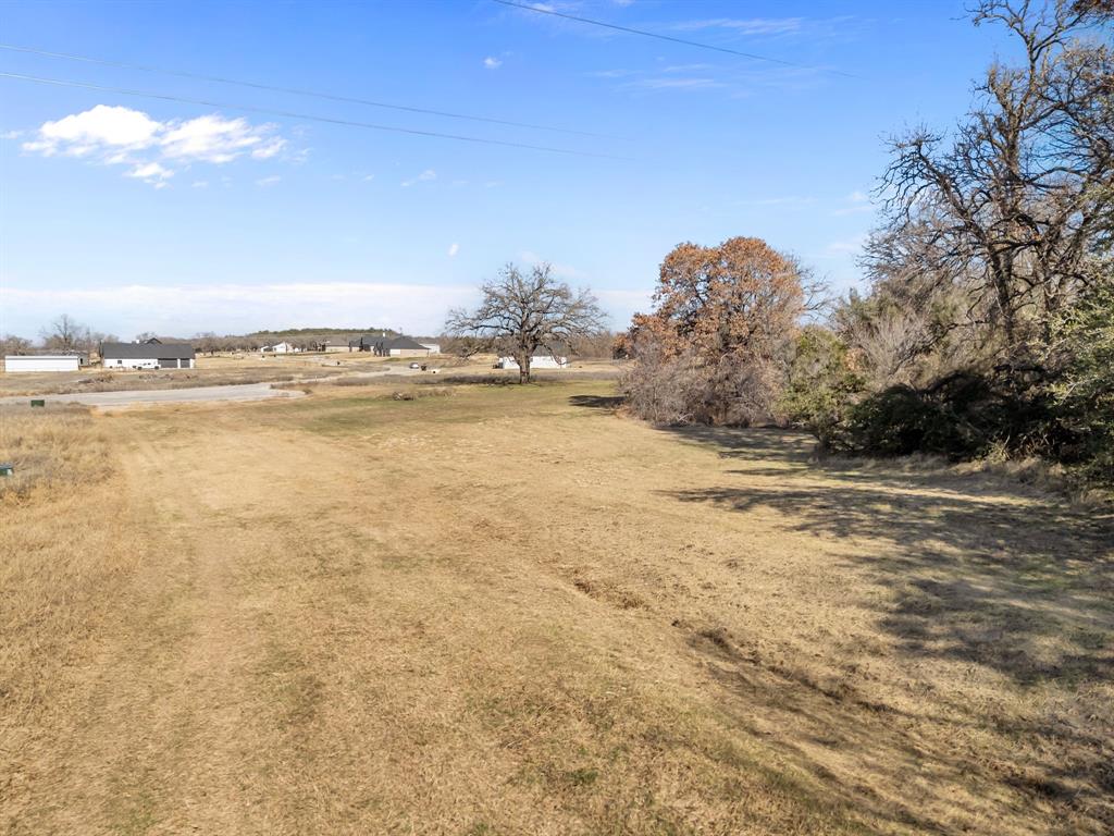 137 Aslan Road Poolville, TX 76487 - Photo 5 of 11