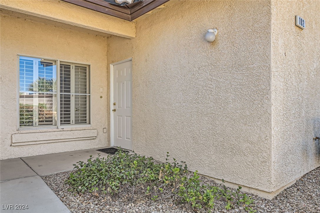 4980 Black Bear Road, Unit 102 Las Vegas, NV 89149 - Photo 2 of 17