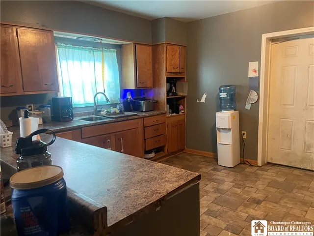 $149,900 | 129 Eagle Street, Pomfret, NY 14063