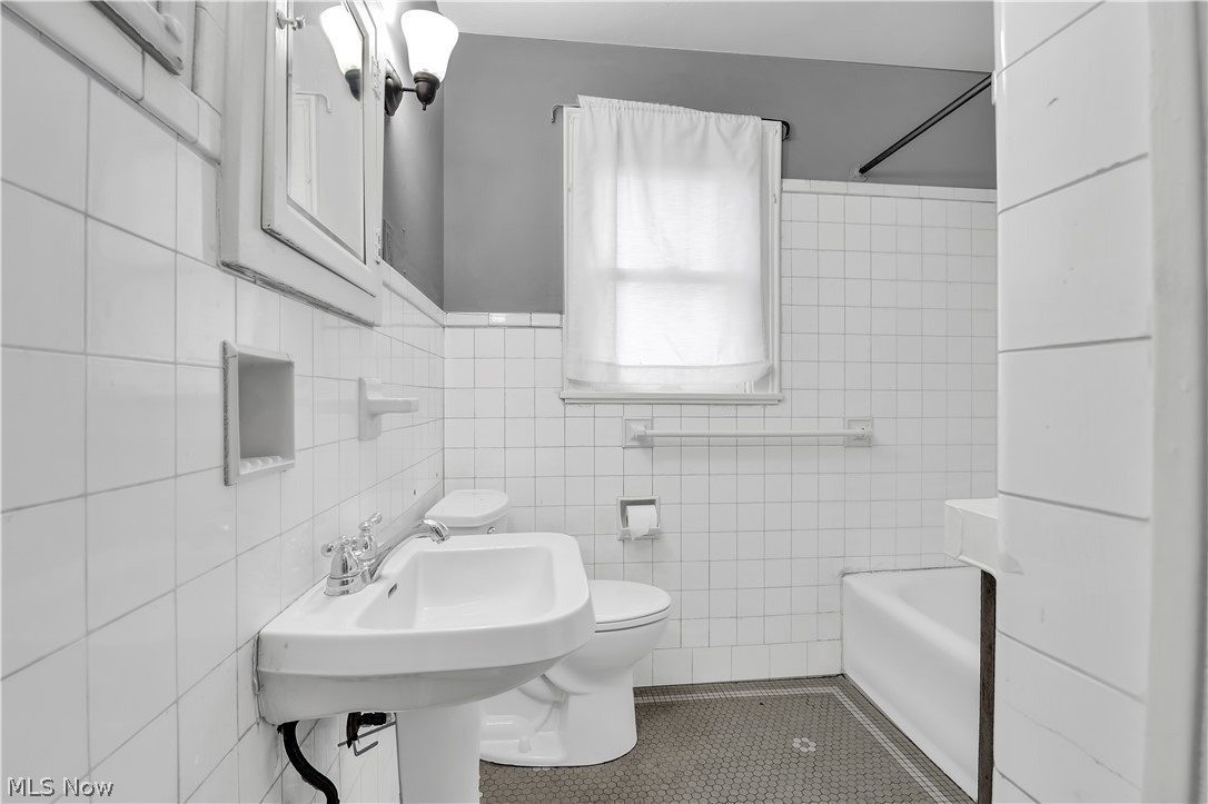 991 Brunswick Road Cleveland Heights, OH 44112 - Photo 16 of 25