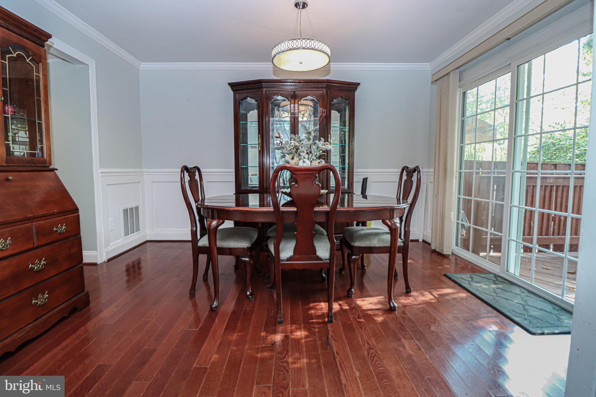 9515 Burdett Road Burke, VA 22015 - Photo 8 of 34 Sizable Dining Room opens to kitchen and LR