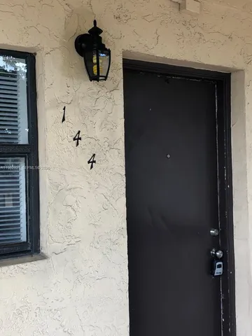 $2,200 | Pembroke Pines, Pembroke Pines, FL 33024