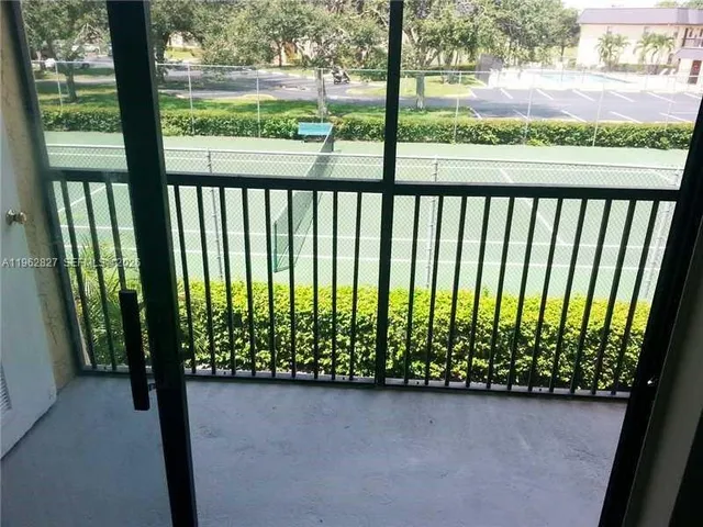 $2,200 | Pembroke Pines, Pembroke Pines, FL 33024