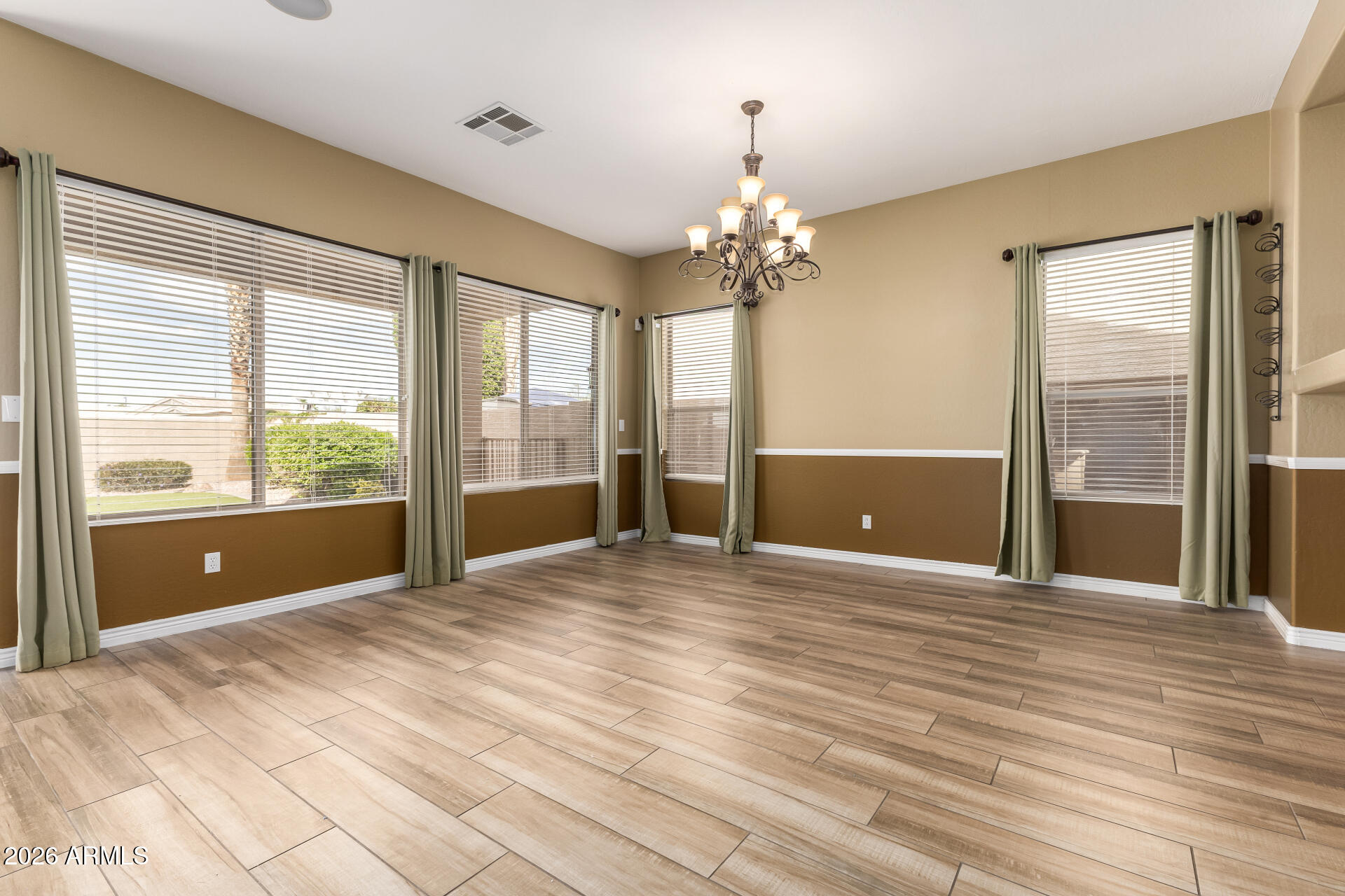 1644 East Orangewood Street Gilbert, AZ 85296 - Photo 13 of 40 12 - Orangewood