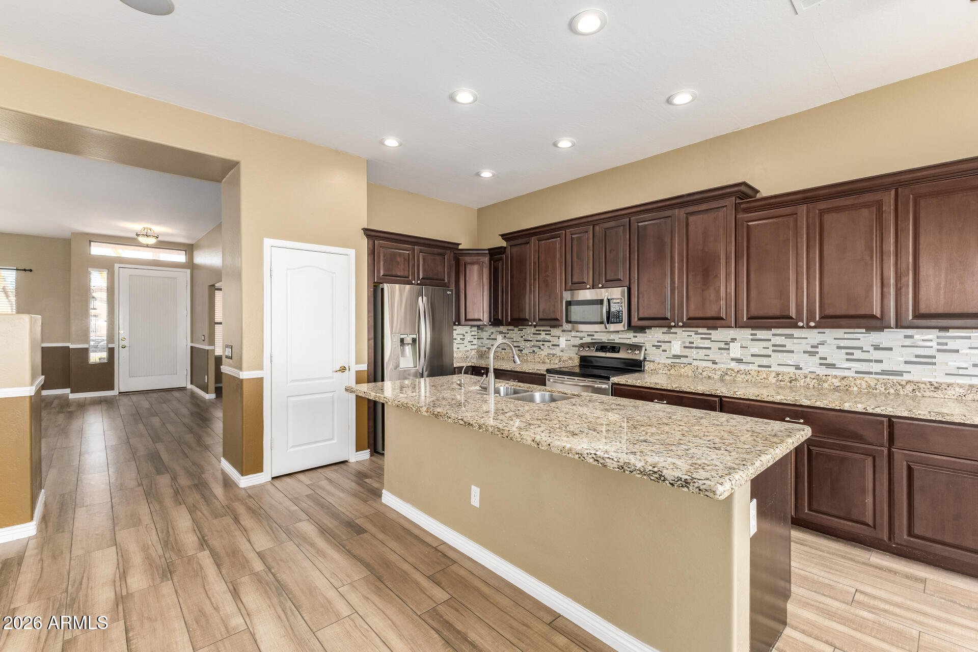 1644 East Orangewood Street Gilbert, AZ 85296 - Photo 18 of 40 17 - Orangewood
