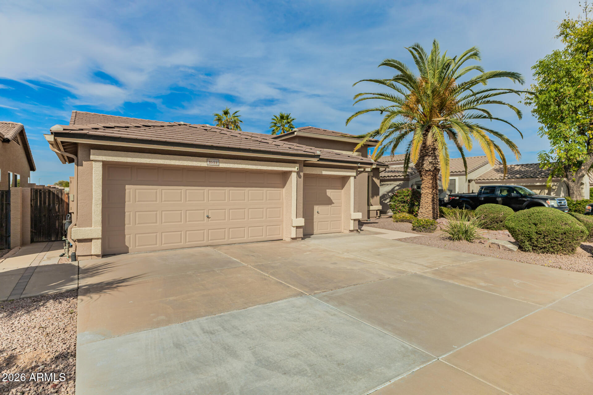 1644 East Orangewood Street Gilbert, AZ 85296 - Photo 2 of 40 02 - Orangewood