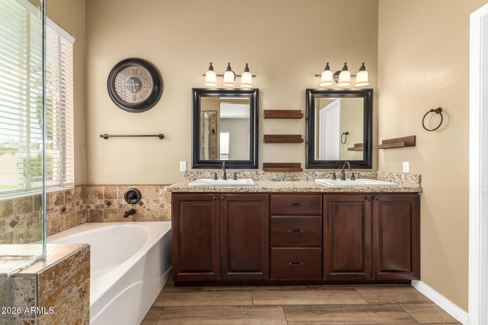 1644 East Orangewood Street Gilbert, AZ 85296 - Photo 28 of 40 26 - Orangewood